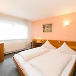 Hotel Restaurant Vater Rhein 3*