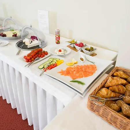 Restaurant Vater Rhein Hotel 3*