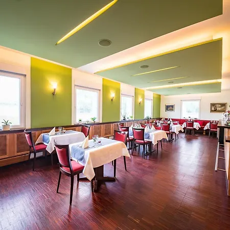 Restaurant Vater Rhein וורת אם ריין