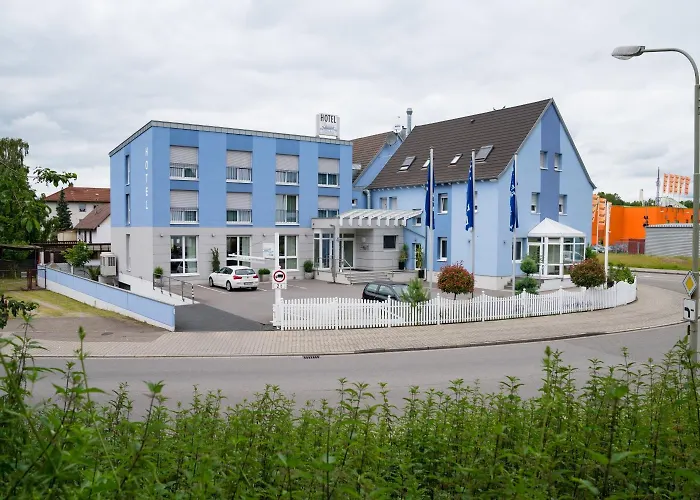 Hotel Restaurant Vater Rhein 3*